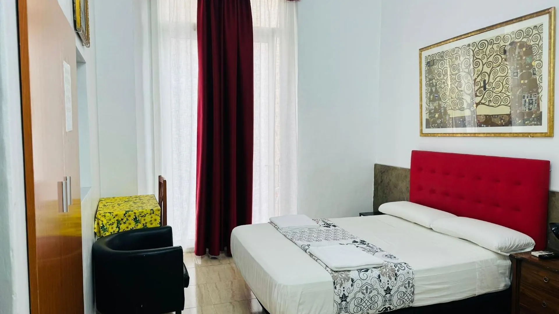 Affittacamere Hostal Mont Thabor Barcellona