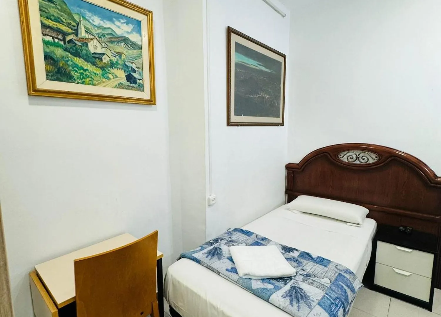Guest house Hostal Mont Thabor Barcelona