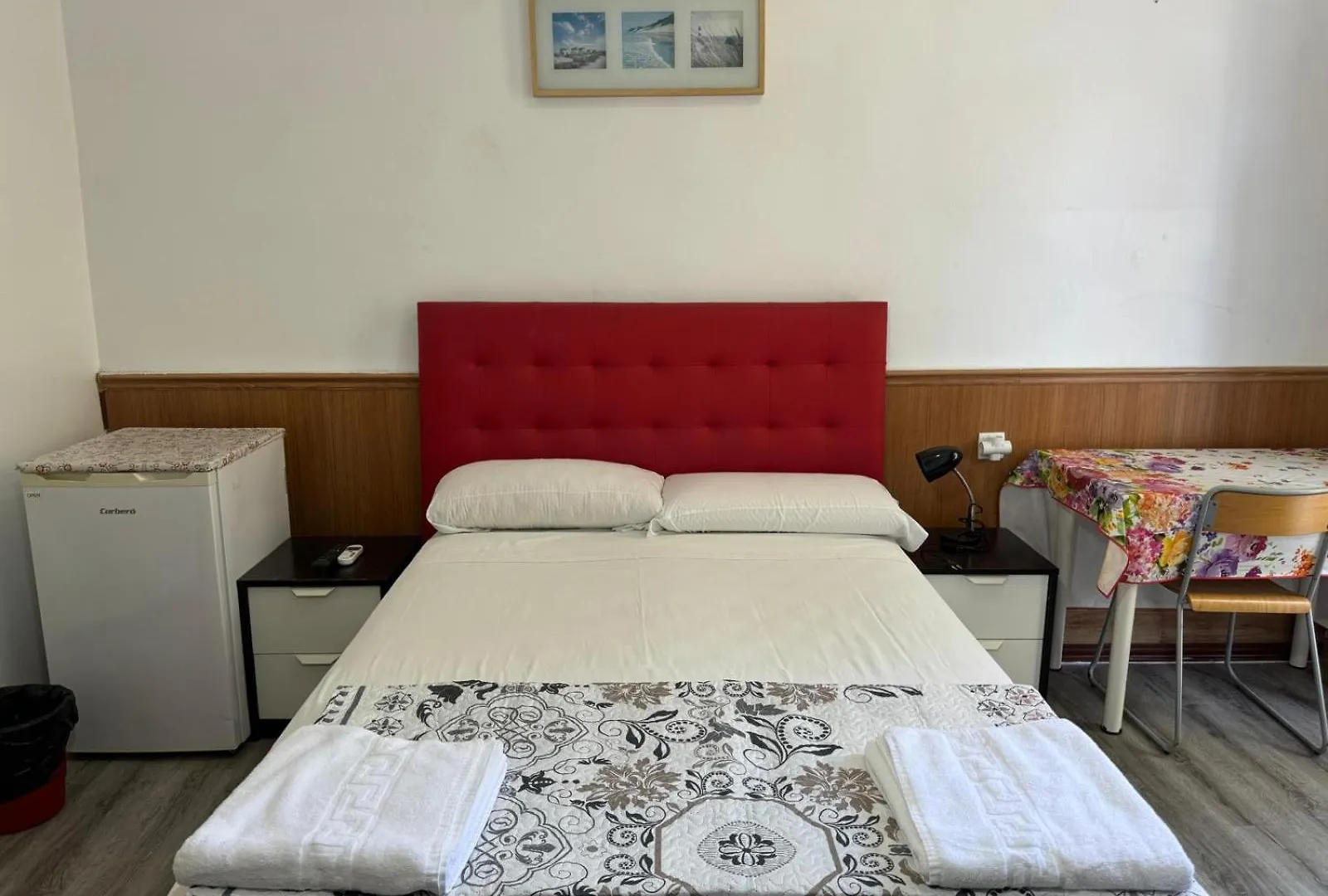 Hostal Mont Thabor Barcelona Vendégház