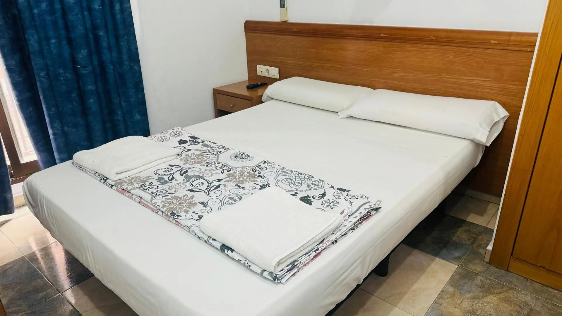 Hostal Mont Thabor Barcelona 2*,