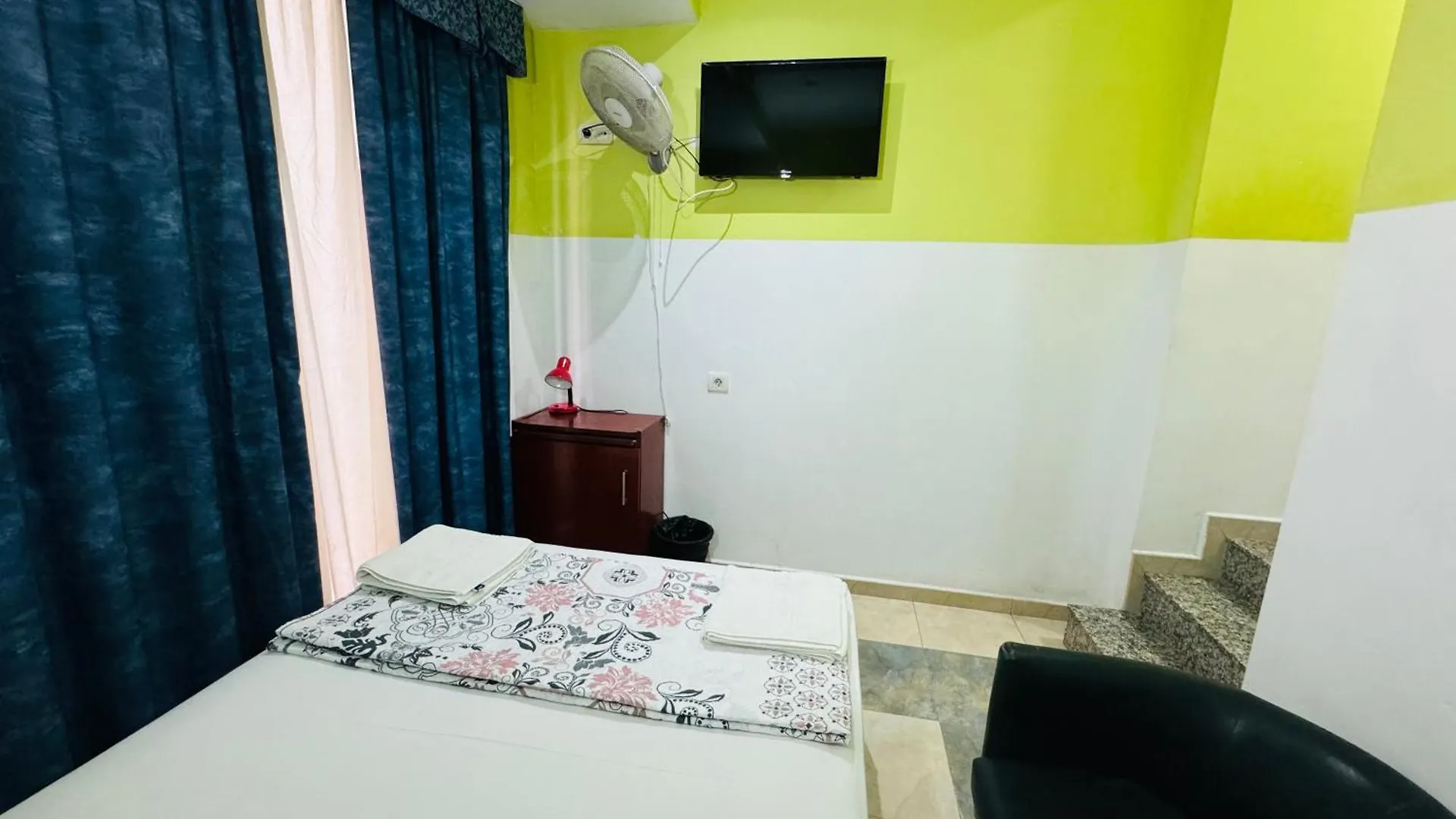 Hostal Mont Thabor Barcelona 2*,