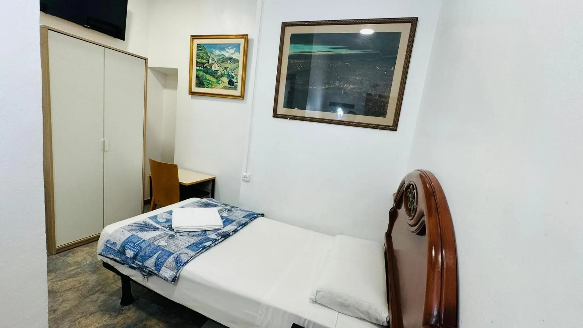 ** Vendégház Hostal Mont Thabor Barcelona Spanyolország