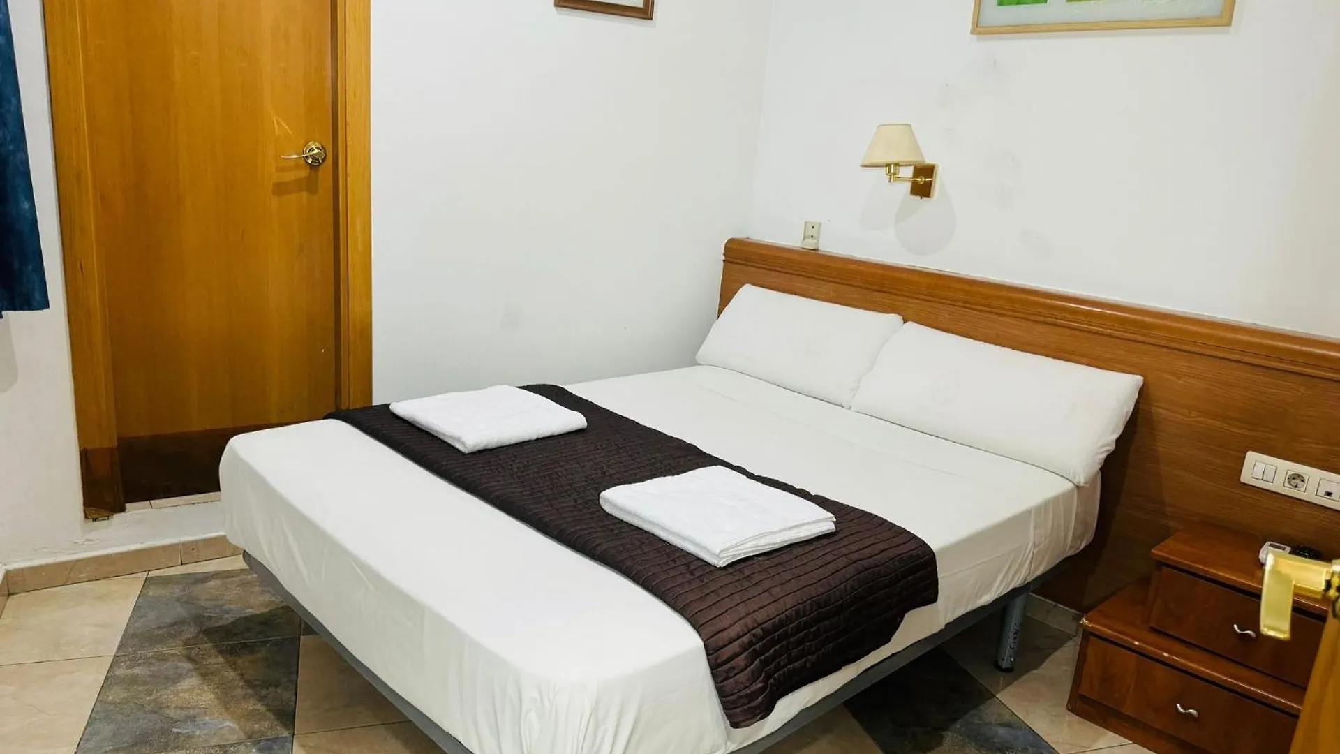 Hostal Mont Thabor Barcelona